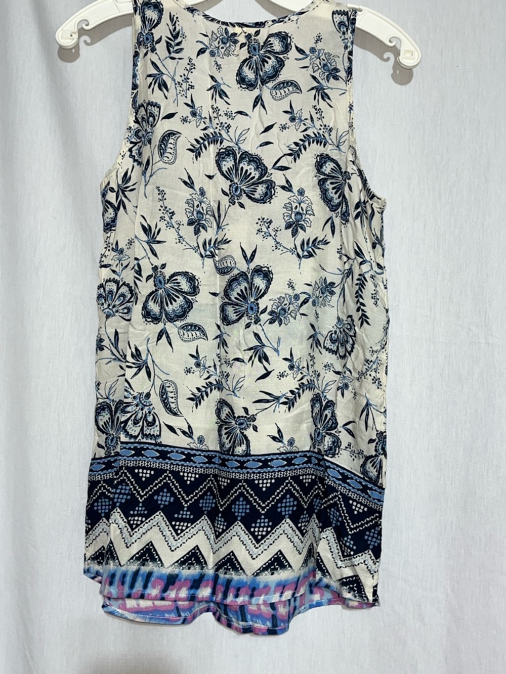Faded Glory boho style white Top with Blue Floral Print size S(4-6) - Picture 8 of 14
